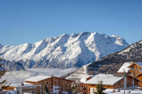 #AH9 At the bottom of the ski slopes